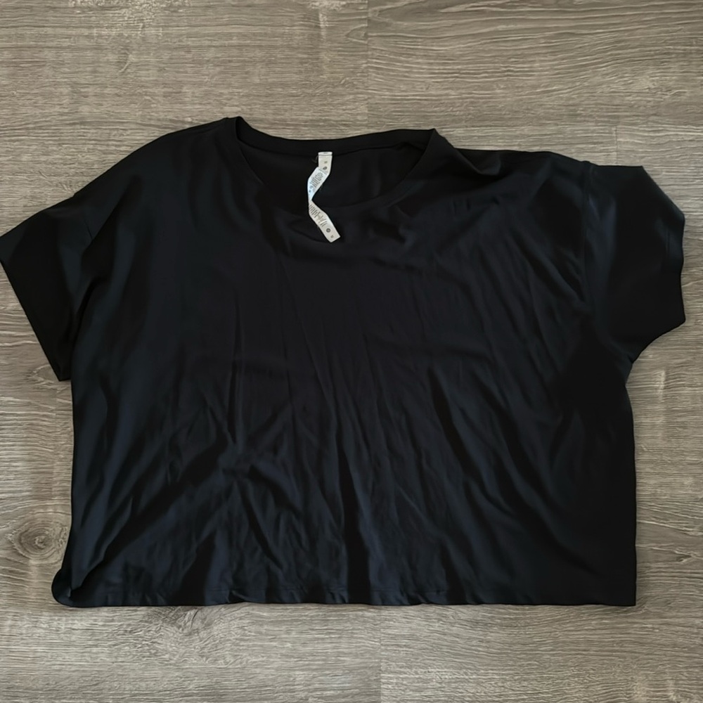 Lulu lemon cropped top black 20